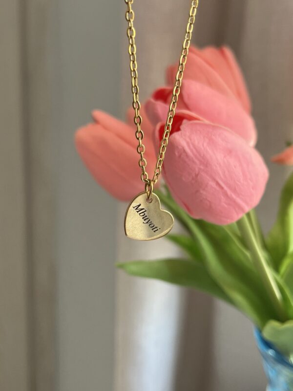 Gold heart necklace