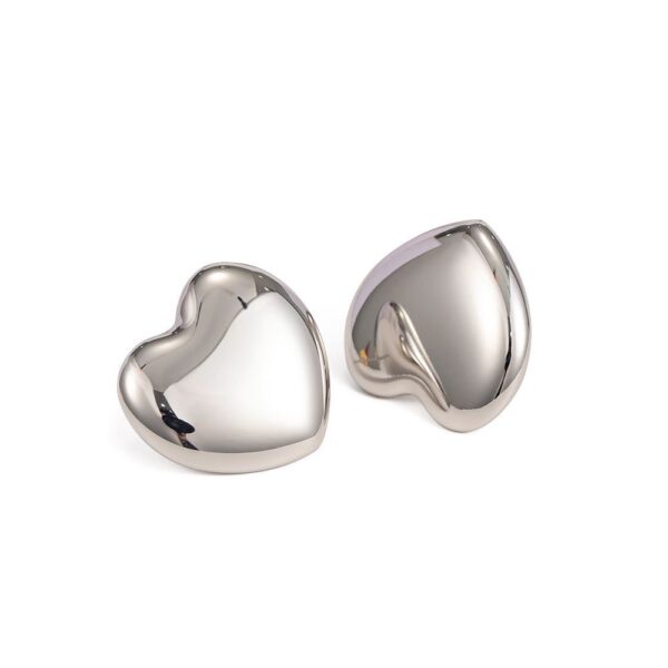 LUXE SILVER HEART EARRINGS